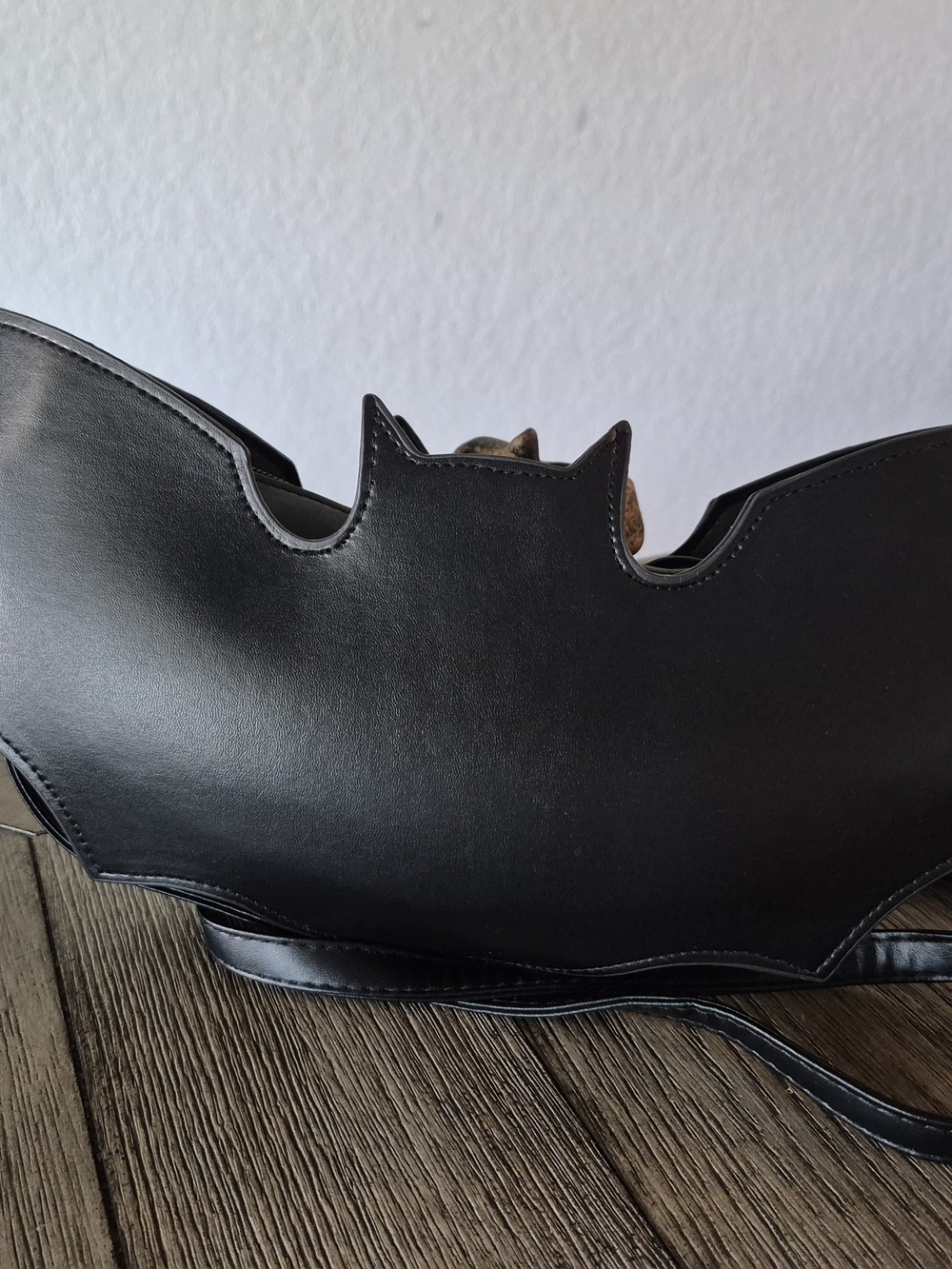 Black Bat Crossbody Bag – Halloween Novelty Purse, Neon Green Eyes - Picture 2 of 4
